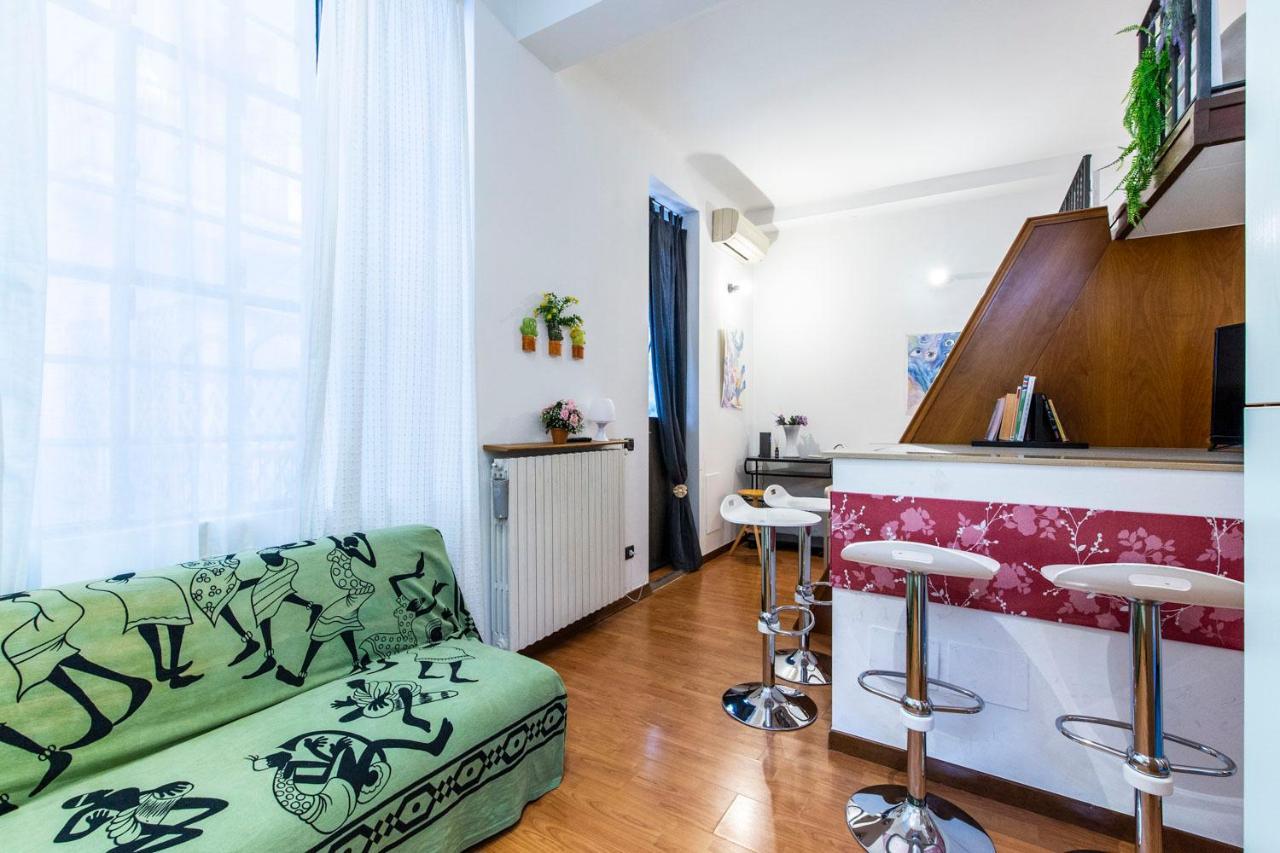 Extensive Terrace Navigli Toy Artistic Apartment Milan Extérieur photo