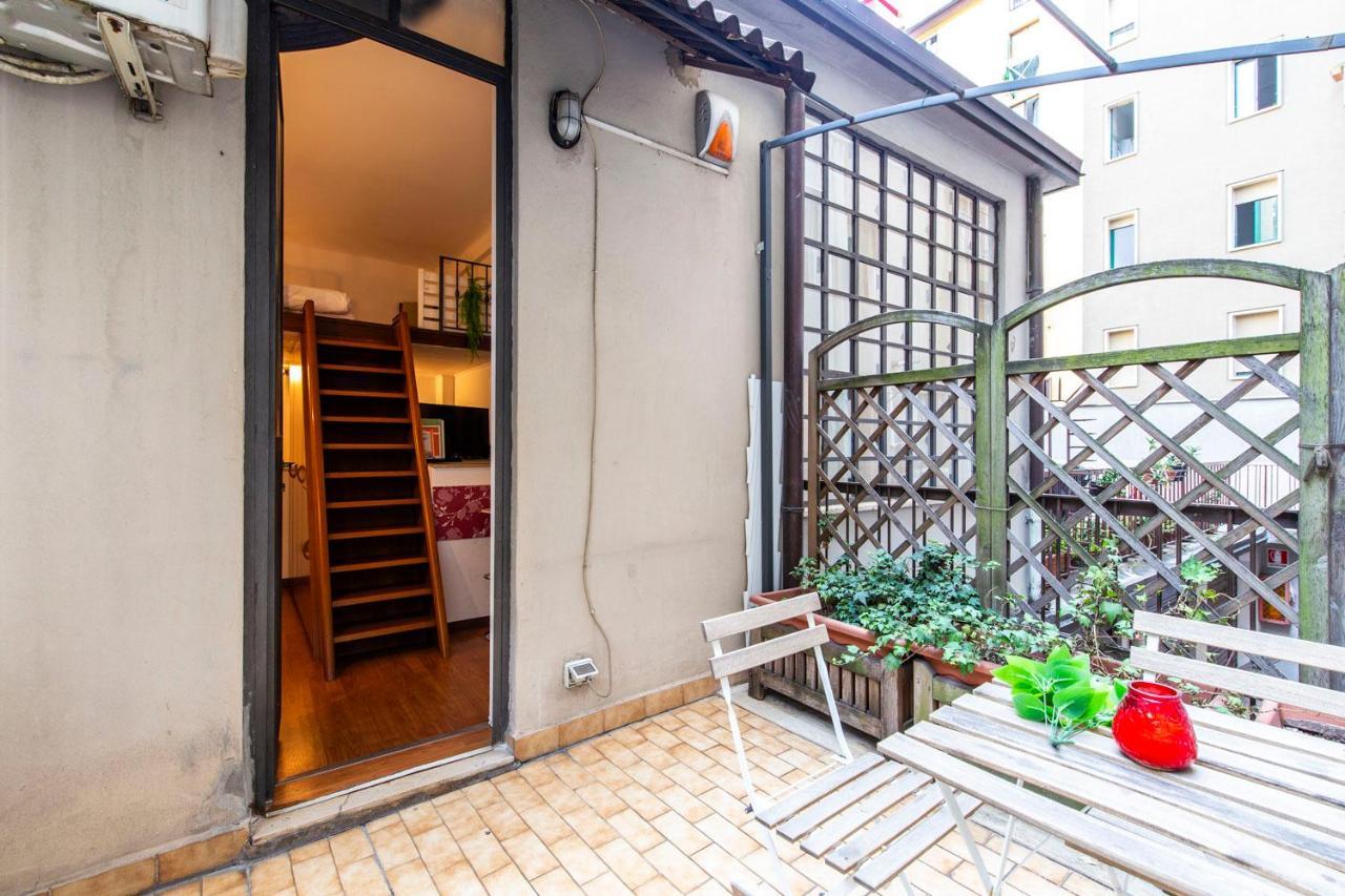 Extensive Terrace Navigli Toy Artistic Apartment Milan Extérieur photo