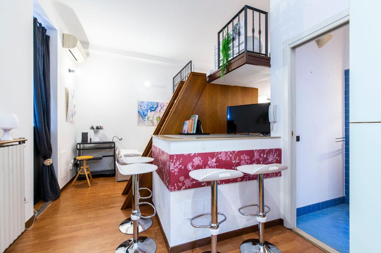 Extensive Terrace Navigli Toy Artistic Apartment Milan Extérieur photo